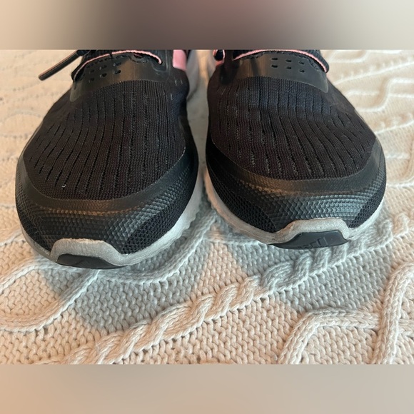 Adidas ClimaCool Black with Light Pink Stripes Women’s size 7 - Picture 6 of 12